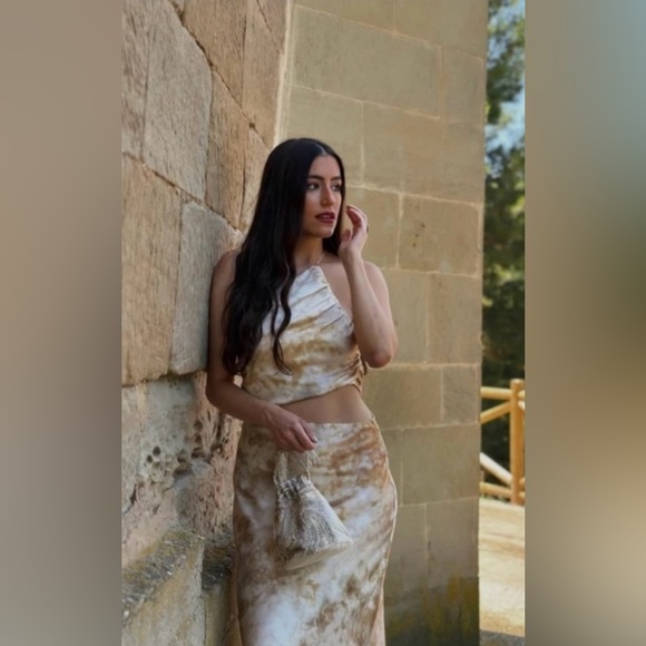 🆕 ZARA CUT OUT SATIN EFFECT PRINTED DRESS | 8028/435 - Picture 5 of 10